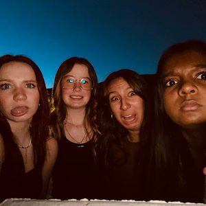 Meet your Posher, Evelyn